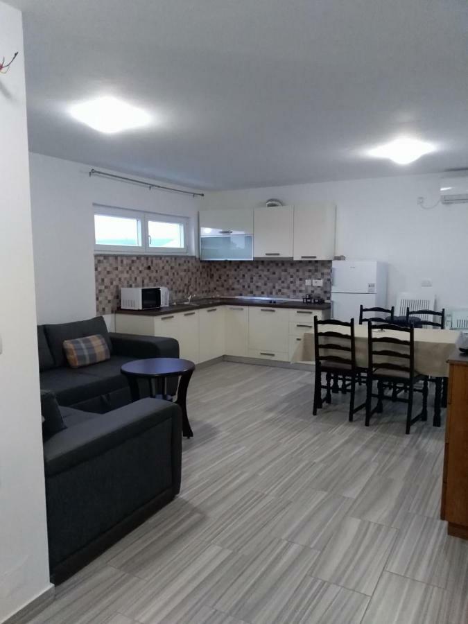 Apartments Bartol Vir Εξωτερικό φωτογραφία