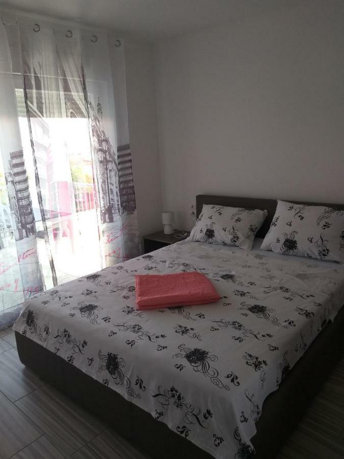 Apartments Bartol Vir Εξωτερικό φωτογραφία