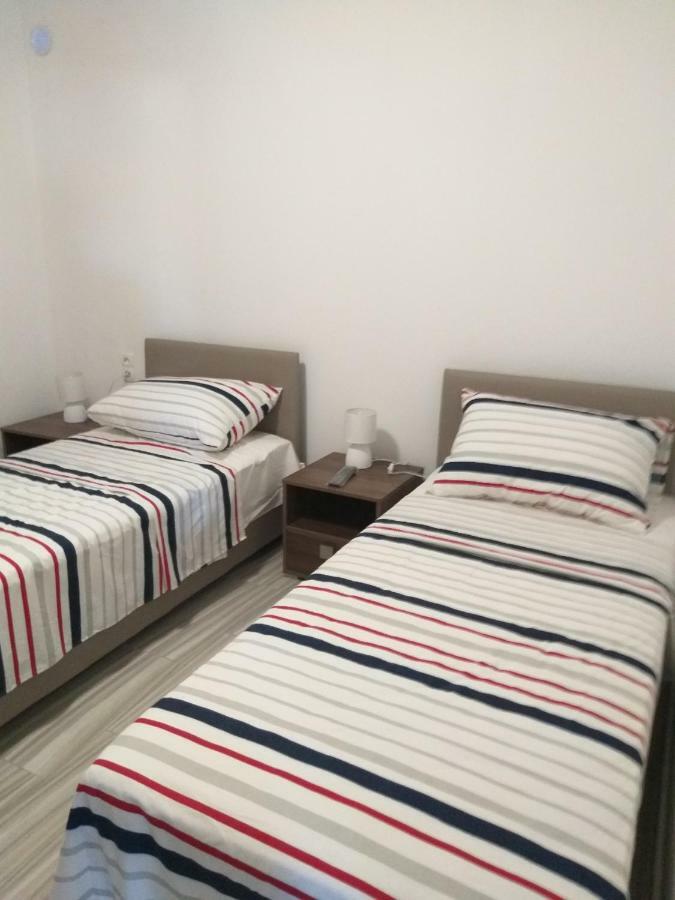 Apartments Bartol Vir Εξωτερικό φωτογραφία
